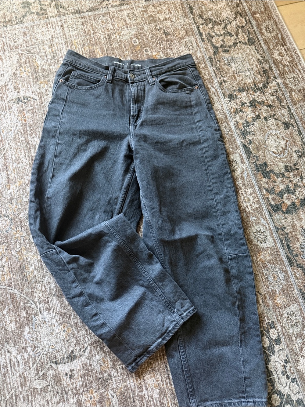Women’s High-Rise Barrel Leg Black Jeans